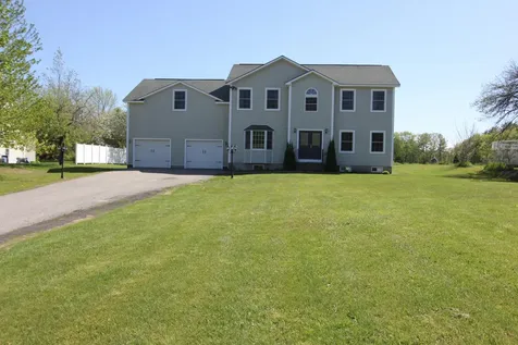 37 Greenfield Drive Auburn ME 04210