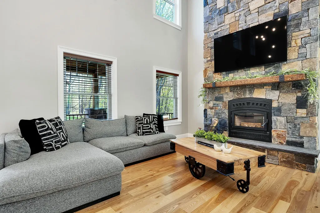 650 Lake Street Auburn ME 04210