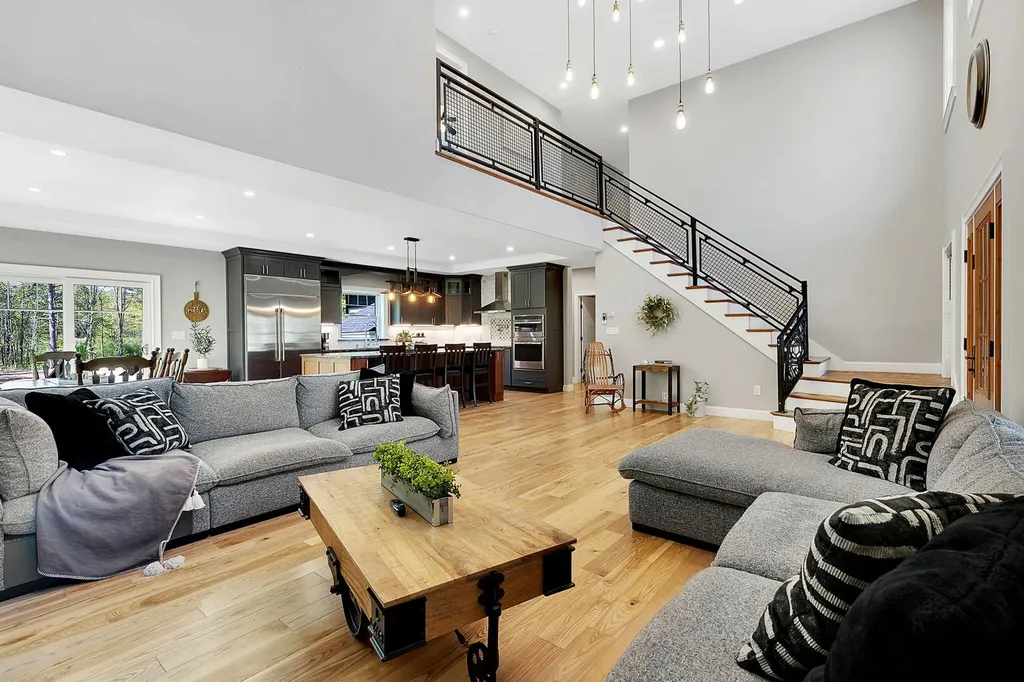 650 Lake Street Auburn ME 04210