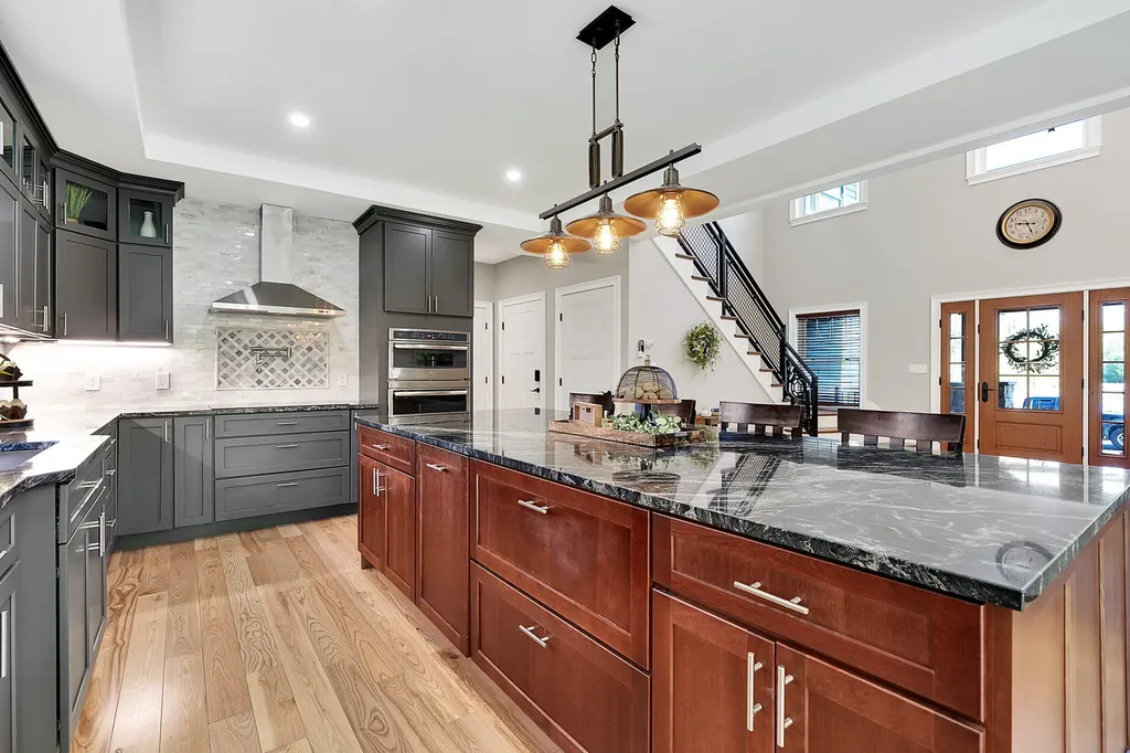650 Lake Street Auburn ME 04210