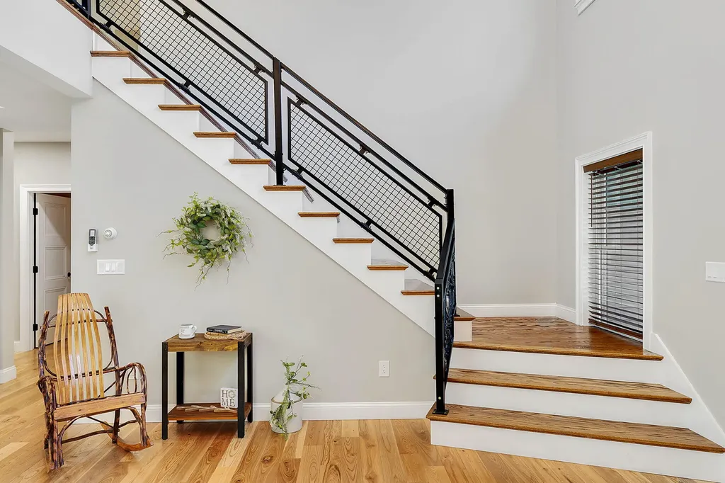 650 Lake Street Auburn ME 04210