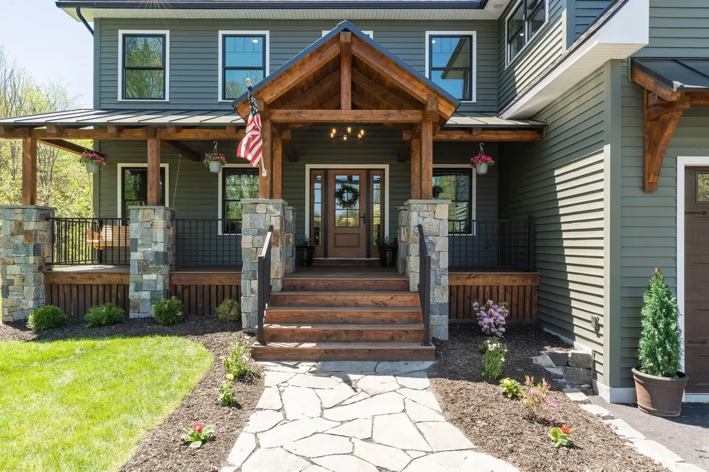 650 Lake Street Auburn ME 04210