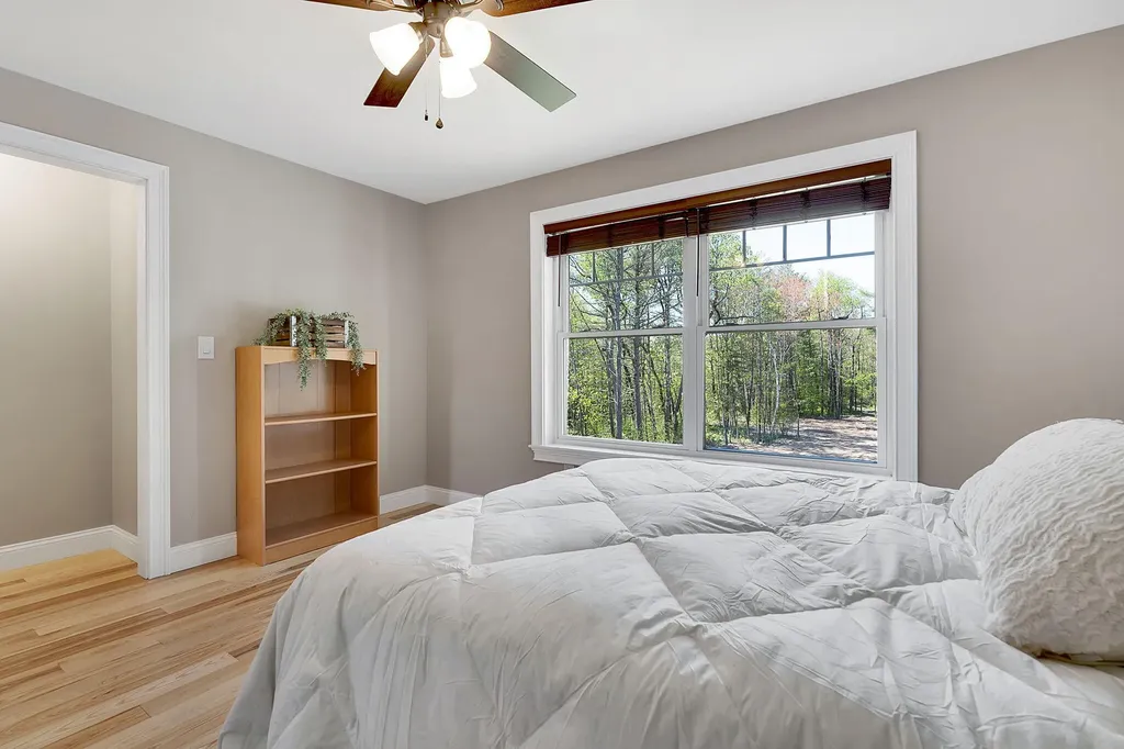 650 Lake Street Auburn ME 04210