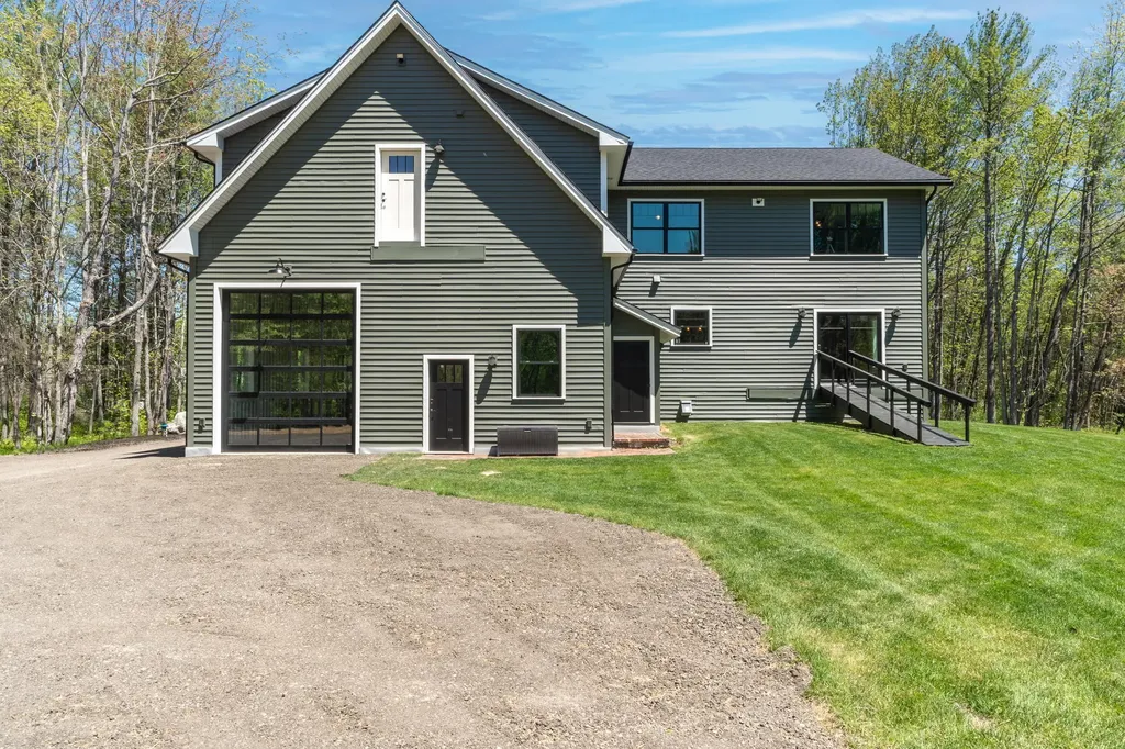 650 Lake Street Auburn ME 04210