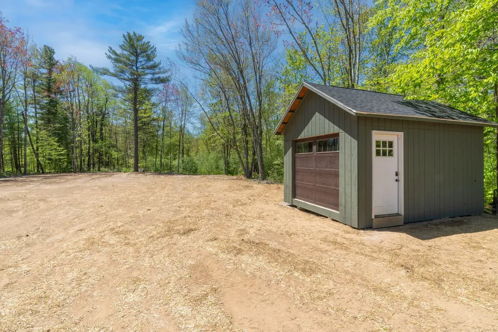 650 Lake Street Auburn ME 04210