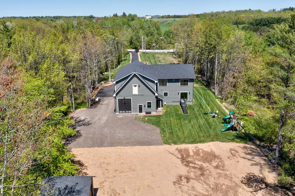 650 Lake Street Auburn ME 04210