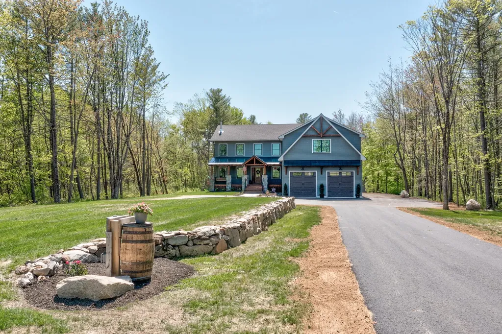 650 Lake Street Auburn ME 04210