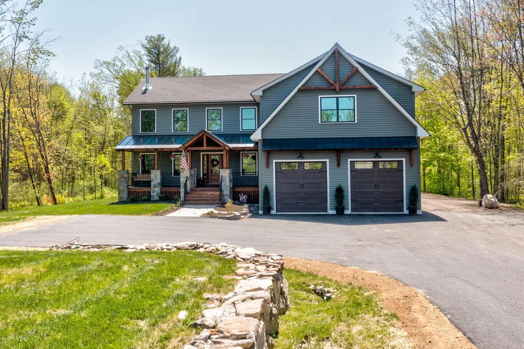 650 Lake Street Auburn ME 04210