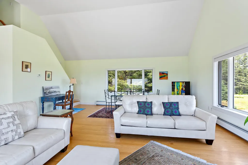 78 Blueberry Lane Friendship ME 04547