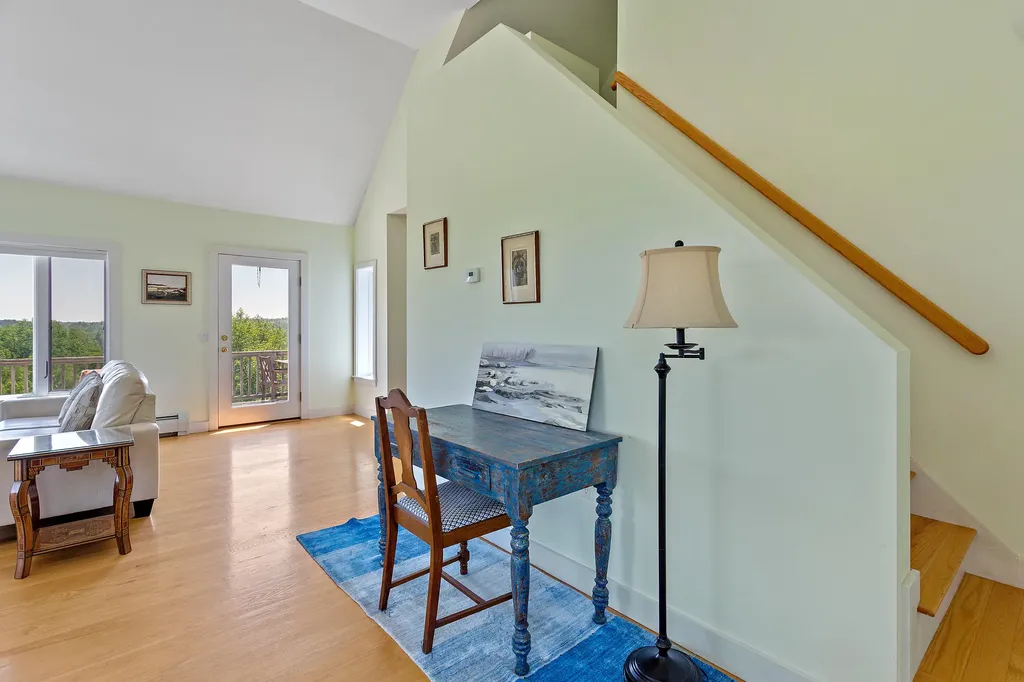 78 Blueberry Lane Friendship ME 04547