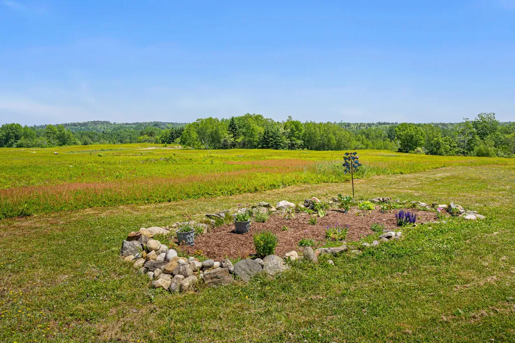 78 Blueberry Lane Friendship ME 04547