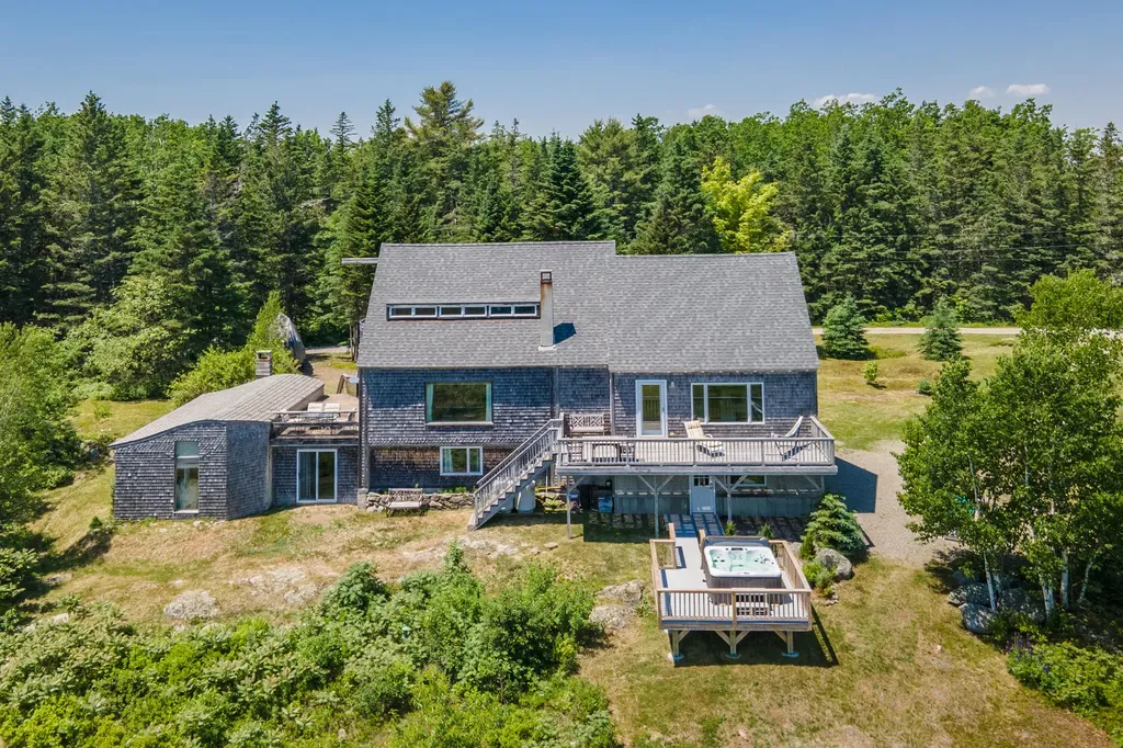 78 Blueberry Lane Friendship ME 04547