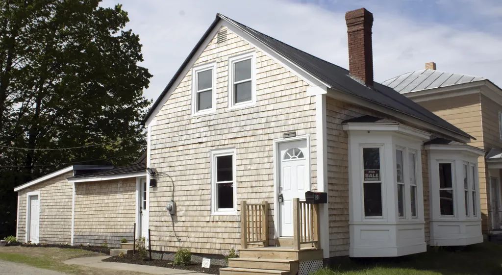 103 Main Street Madison ME 04950