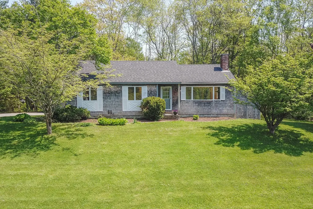 14 Keller Drive Rockport ME 04856