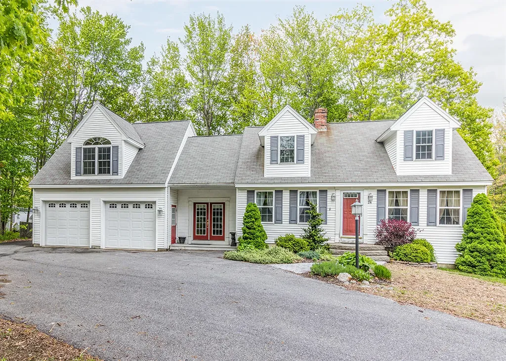 24 Arbor View Lane Scarborough ME 04074