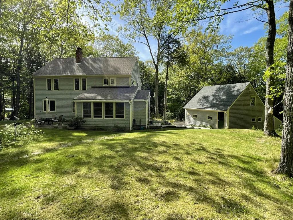 102 Burnham Road Gorham ME 04038