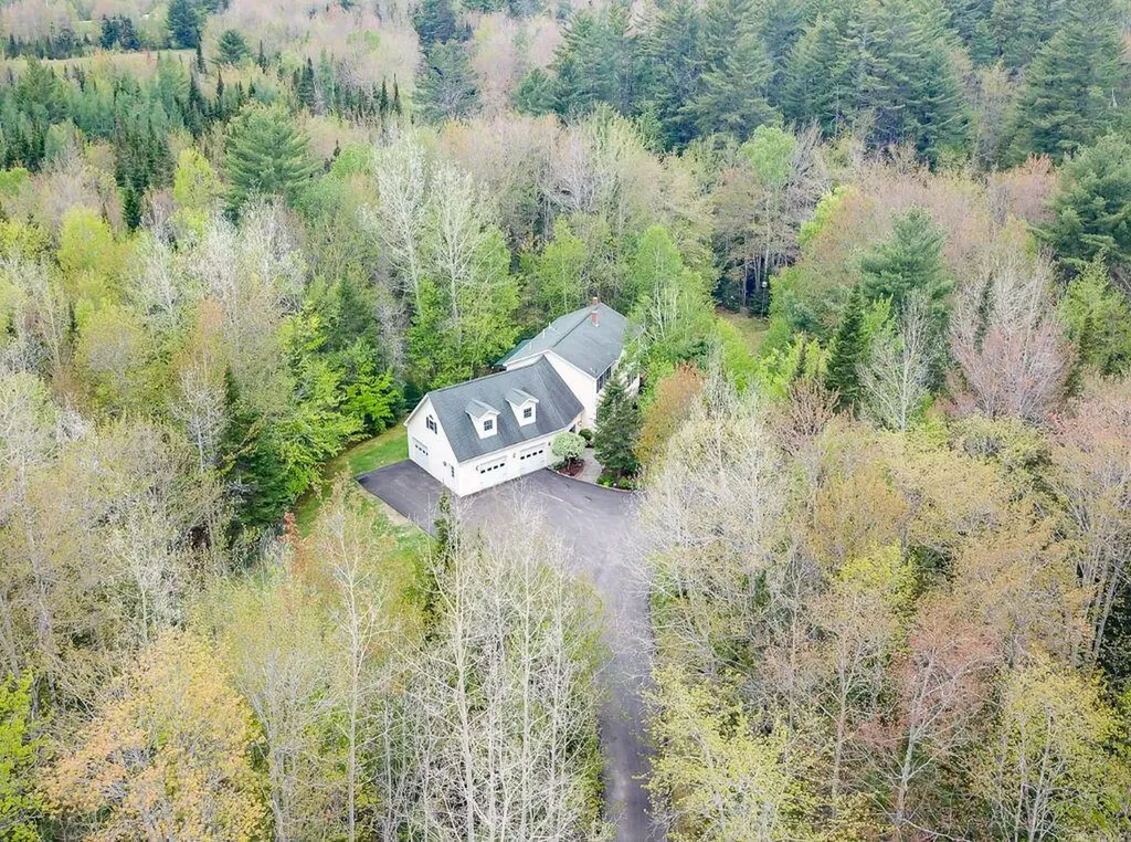 166 Plummer Road Palermo ME 04354