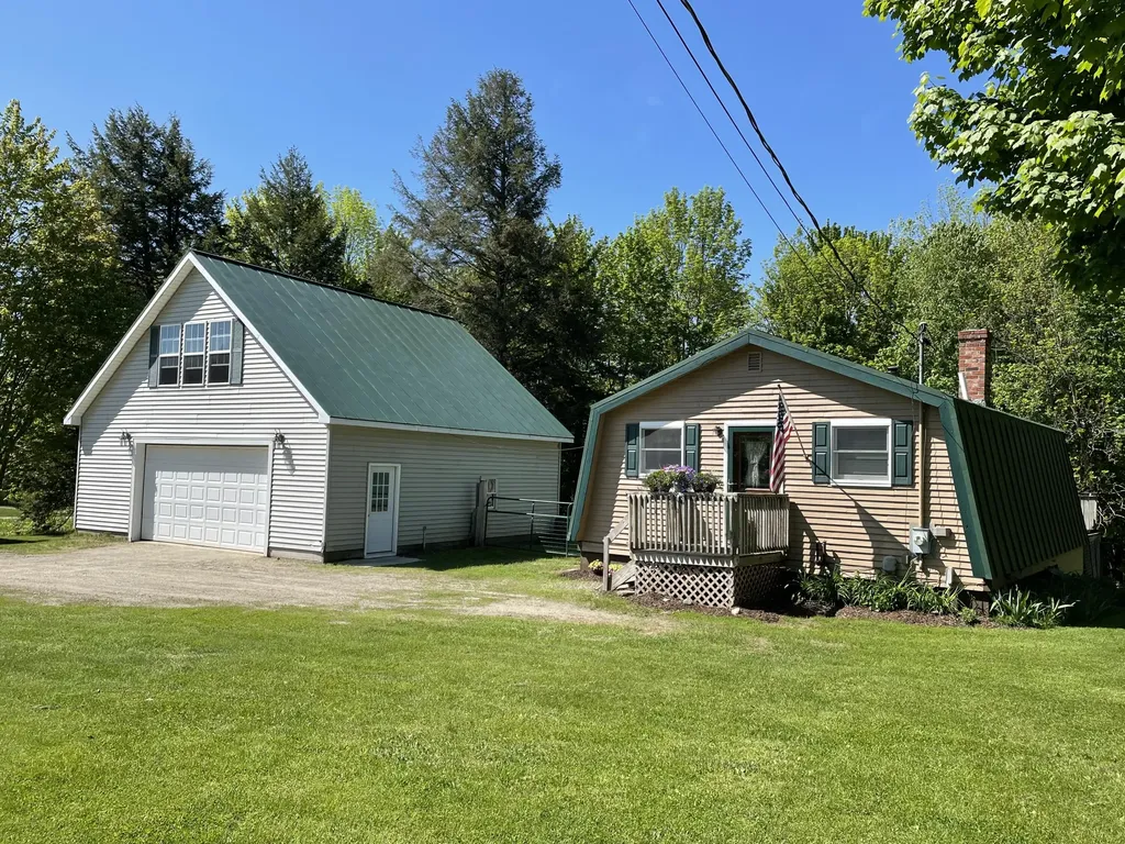 90 Shady Lane Canaan ME 04924