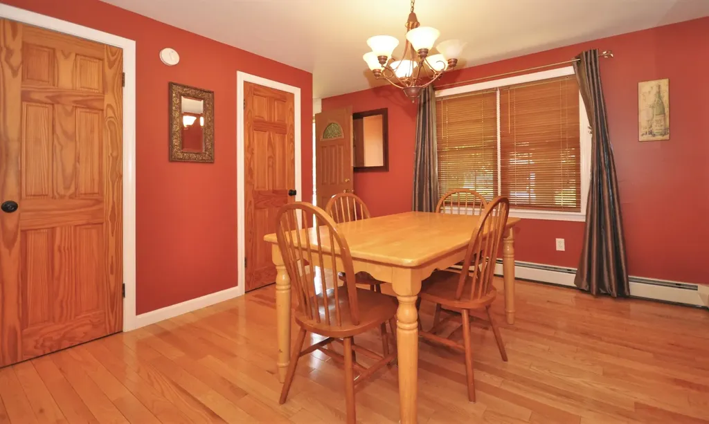 20 George Street Hampden ME 04444