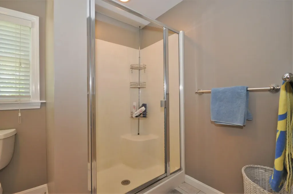 20 George Street Hampden ME 04444
