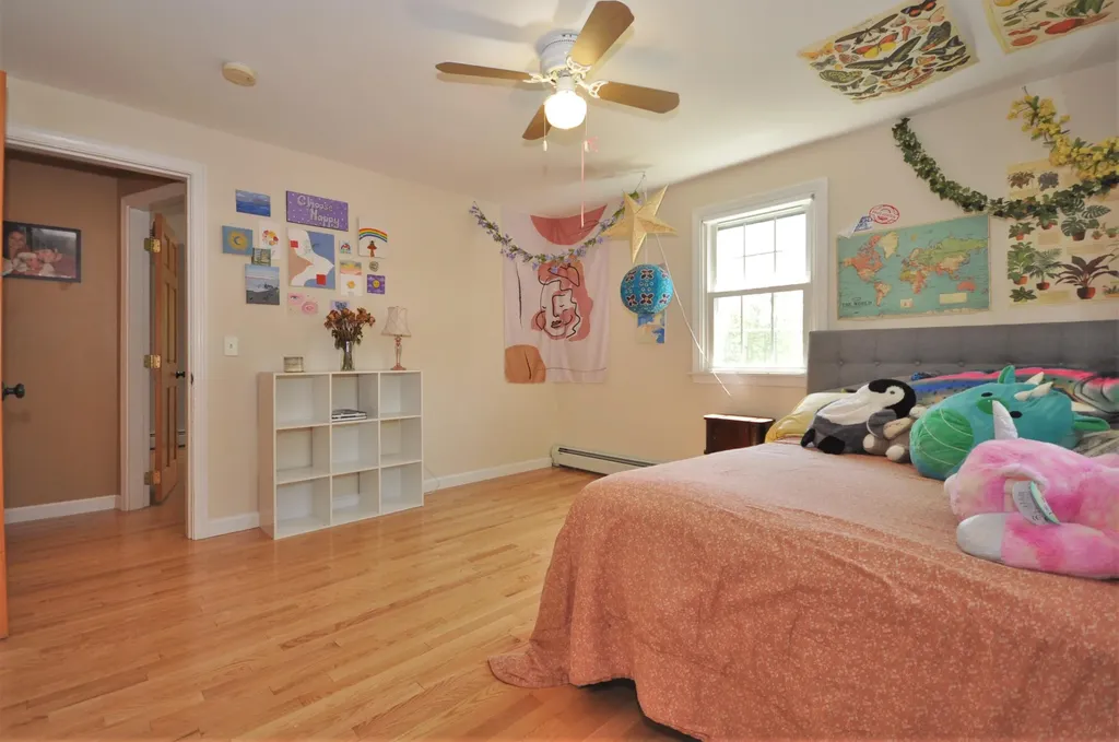 20 George Street Hampden ME 04444