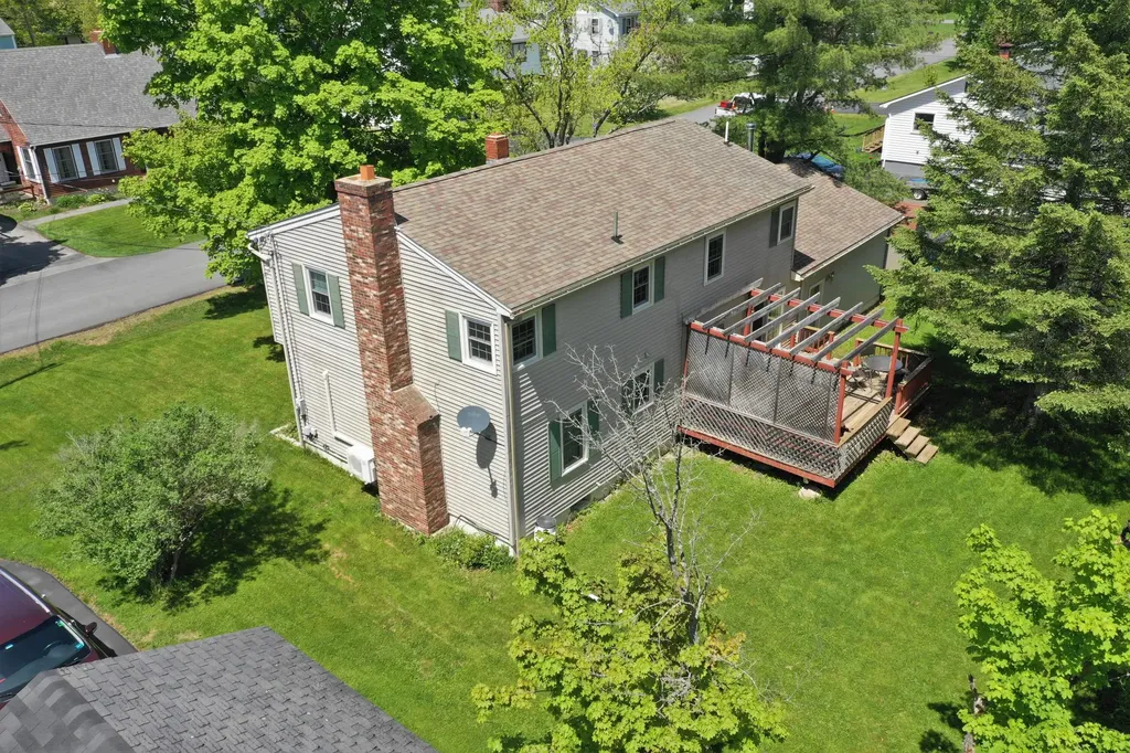 20 George Street Hampden ME 04444