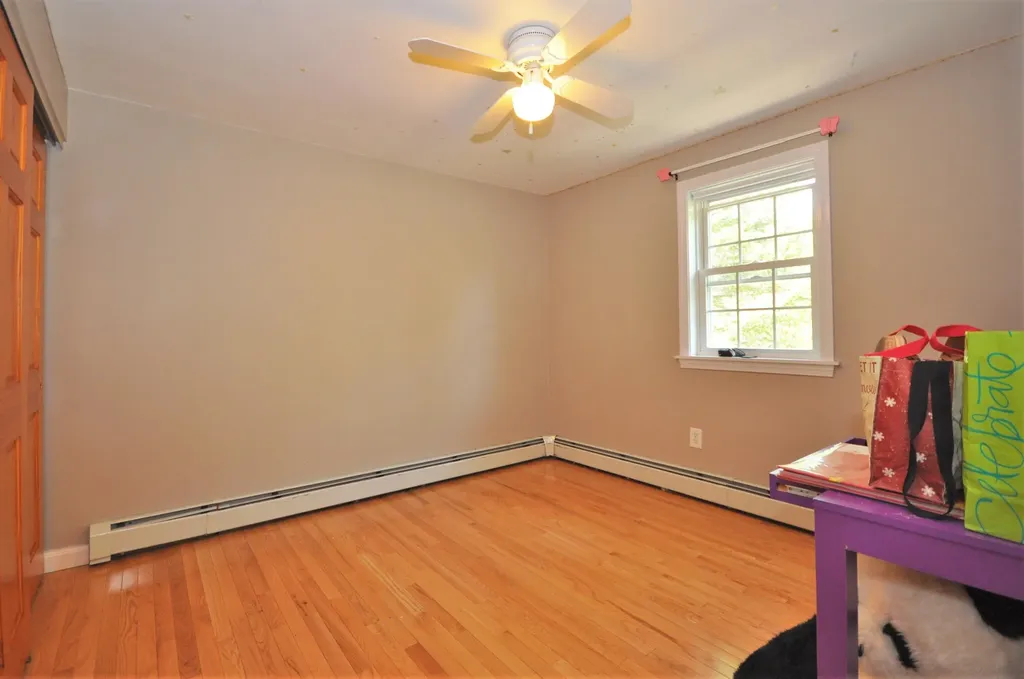 20 George Street Hampden ME 04444
