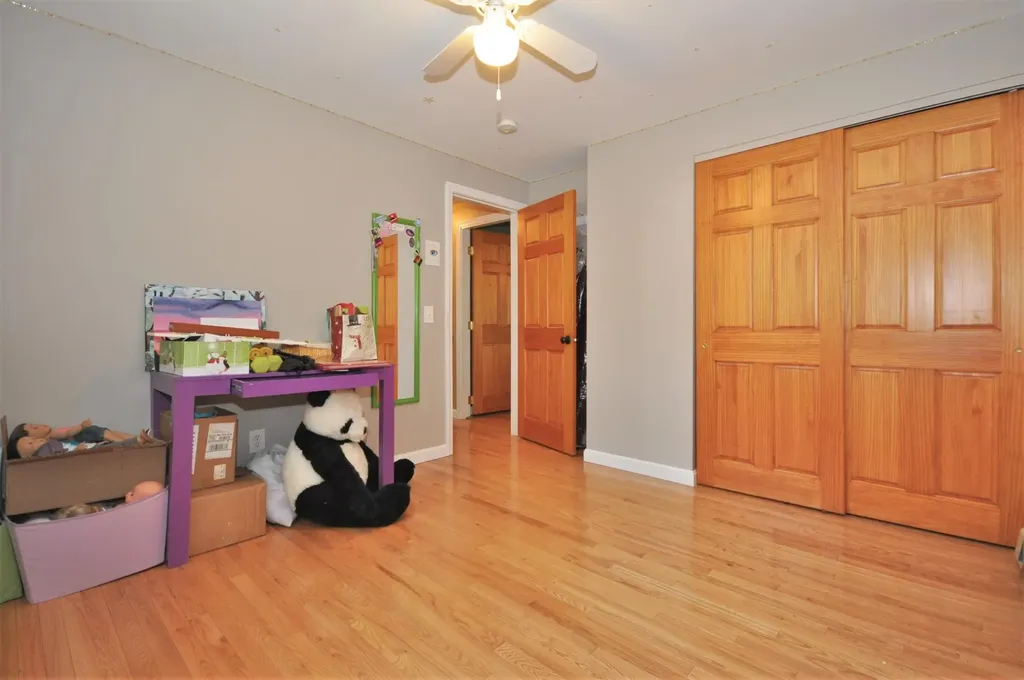 20 George Street Hampden ME 04444