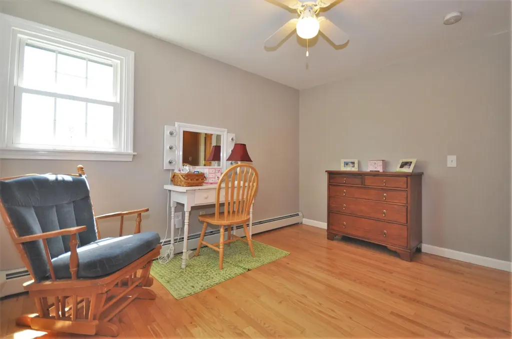 20 George Street Hampden ME 04444