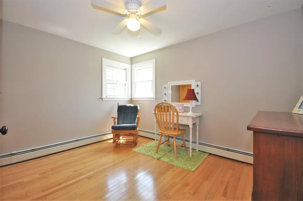 20 George Street Hampden ME 04444