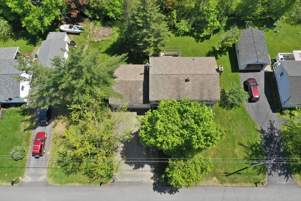 20 George Street Hampden ME 04444
