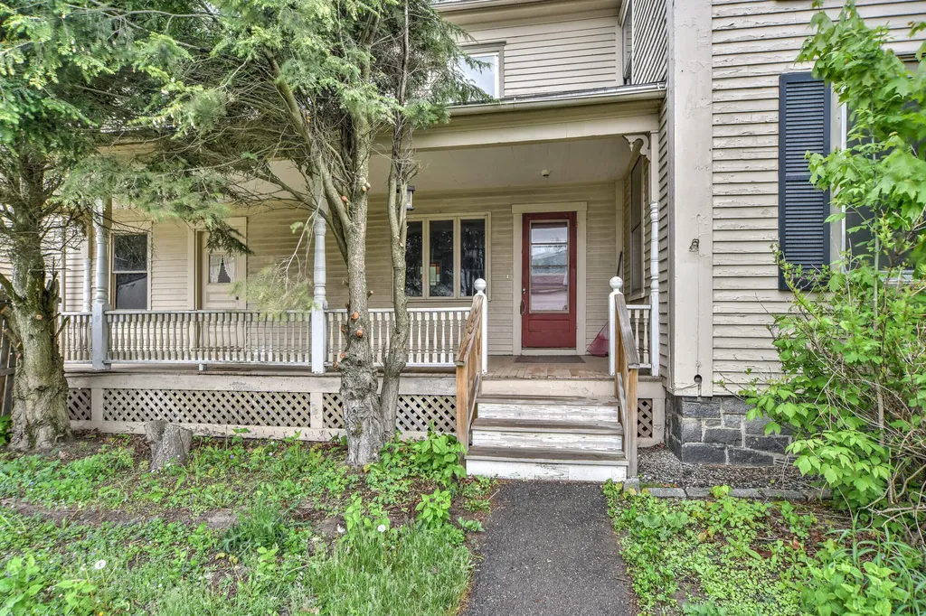 48 Railroad Street Clinton ME 04927