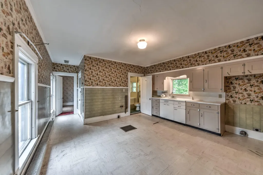 48 Railroad Street Clinton ME 04927