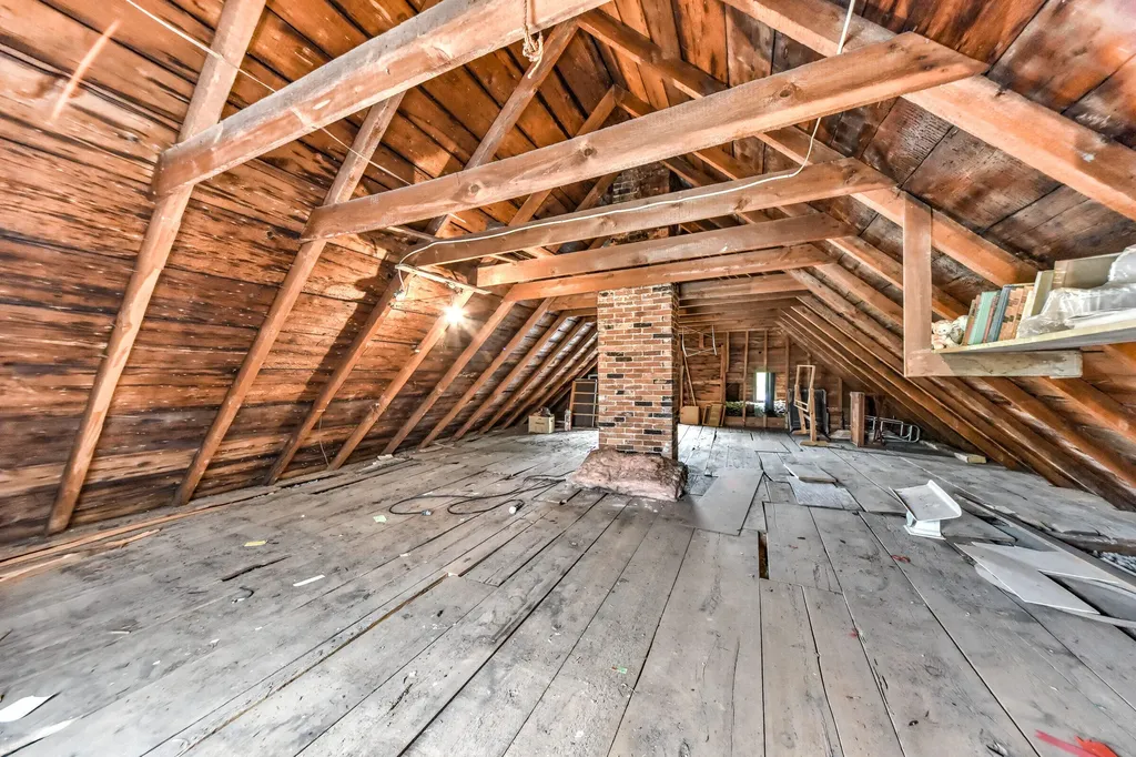 48 Railroad Street Clinton ME 04927