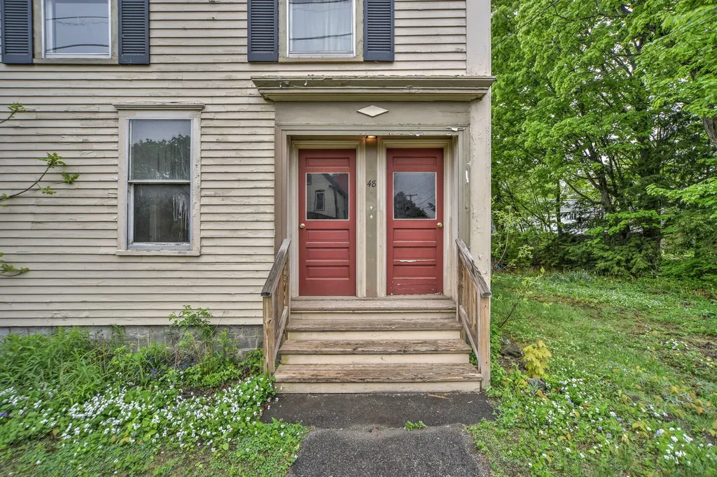 48 Railroad Street Clinton ME 04927