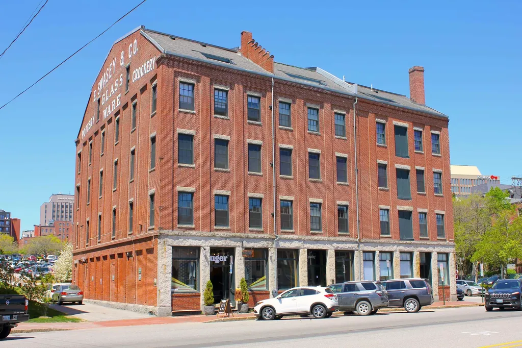 269 Commercial Street Portland ME 04101