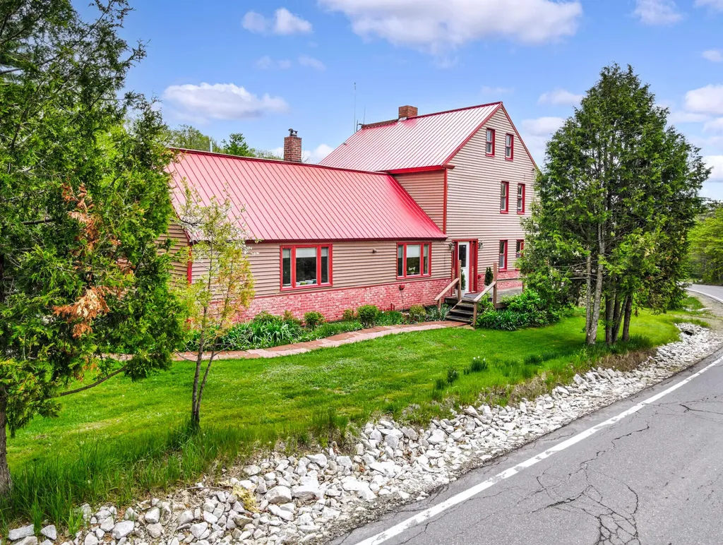 327 Town House Road Vienna ME 04360