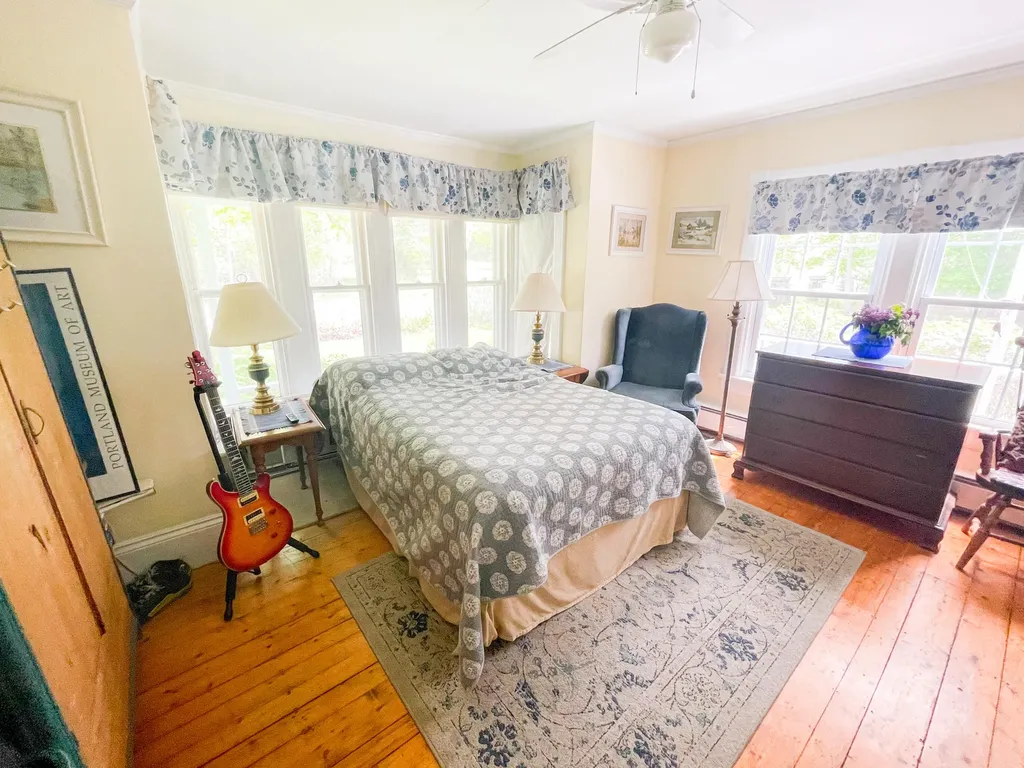 611 Lamoine Beach Road Lamoine ME 04605