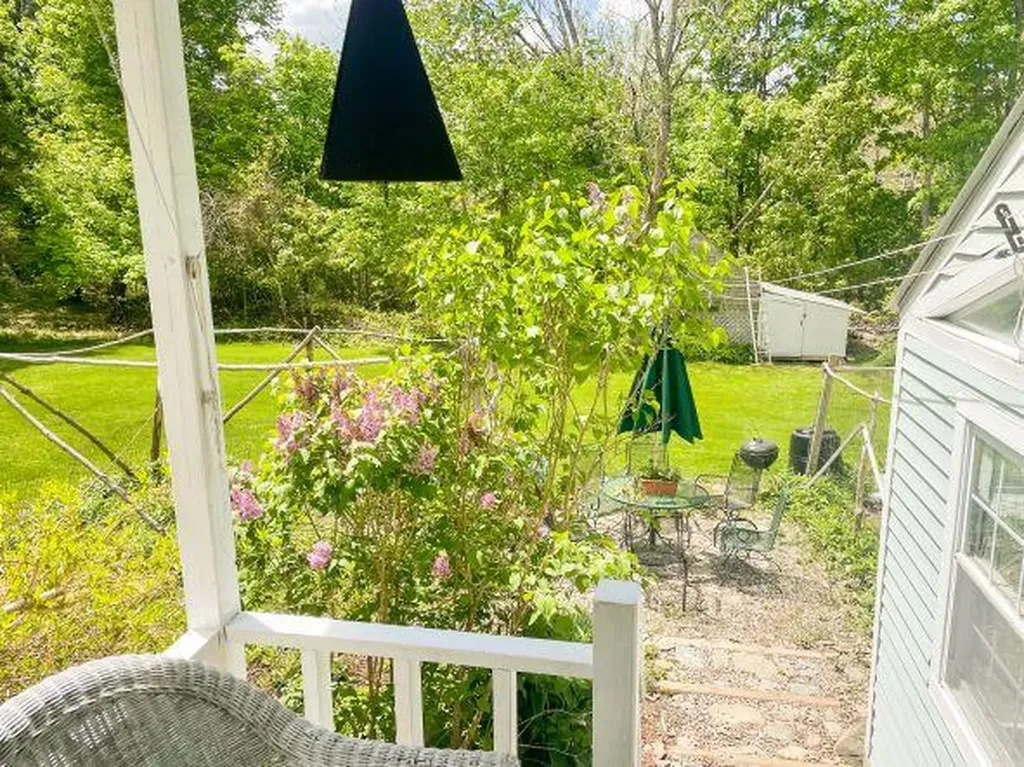 611 Lamoine Beach Road Lamoine ME 04605