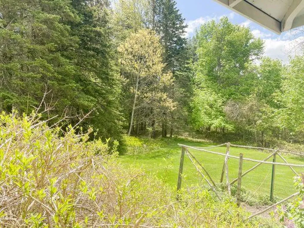 611 Lamoine Beach Road Lamoine ME 04605