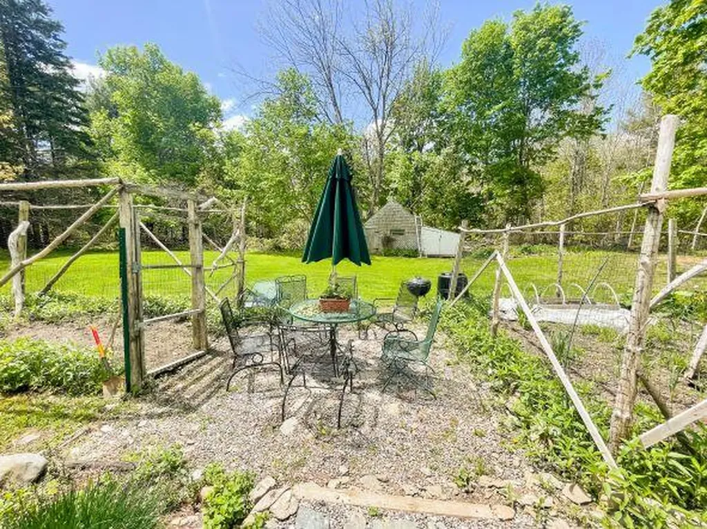 611 Lamoine Beach Road Lamoine ME 04605