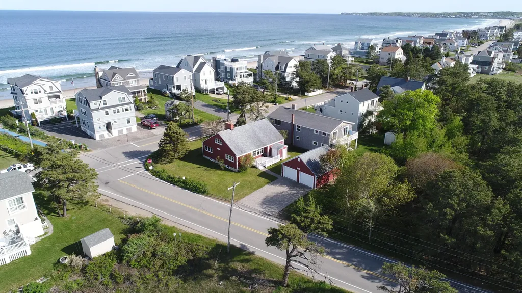 168 Ocean Avenue Wells ME 04090