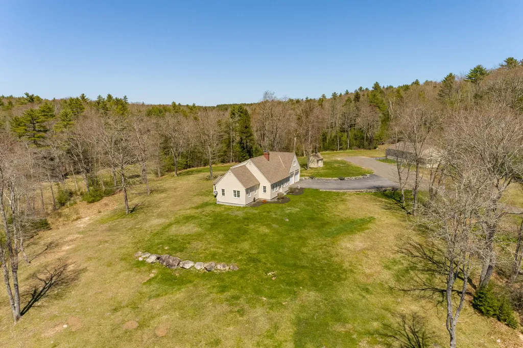 520 Benner Road Bristol ME 04539