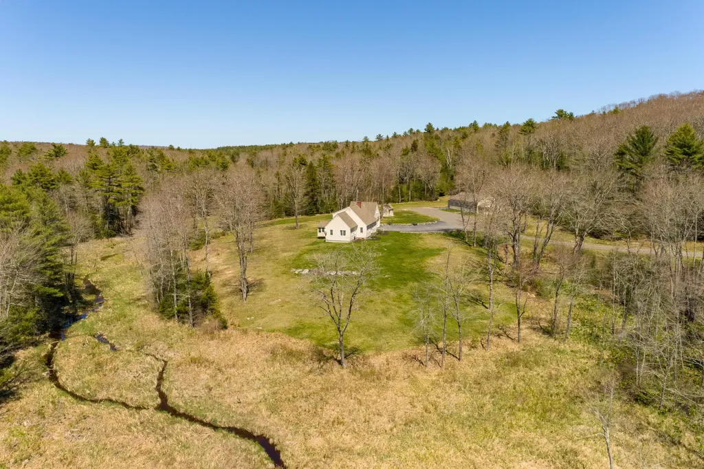 520 Benner Road Bristol ME 04539