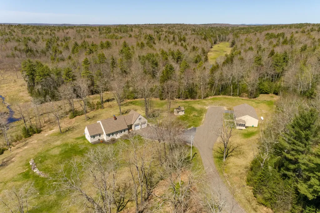 520 Benner Road Bristol ME 04539
