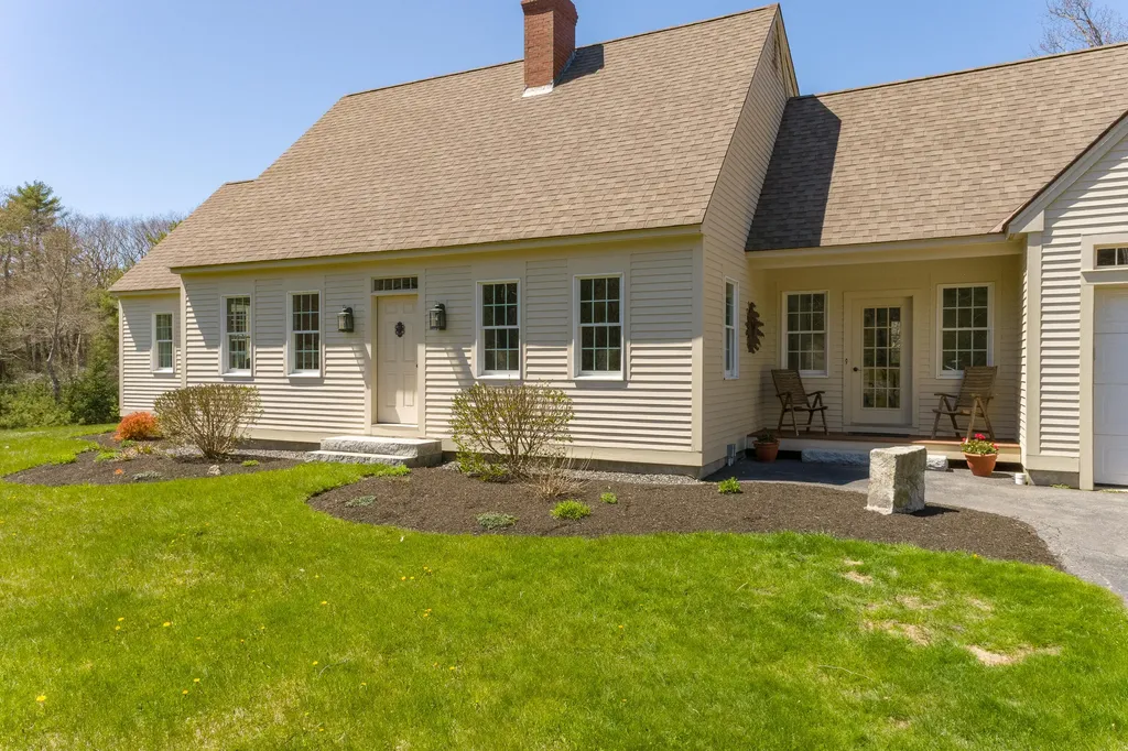 520 Benner Road Bristol ME 04539