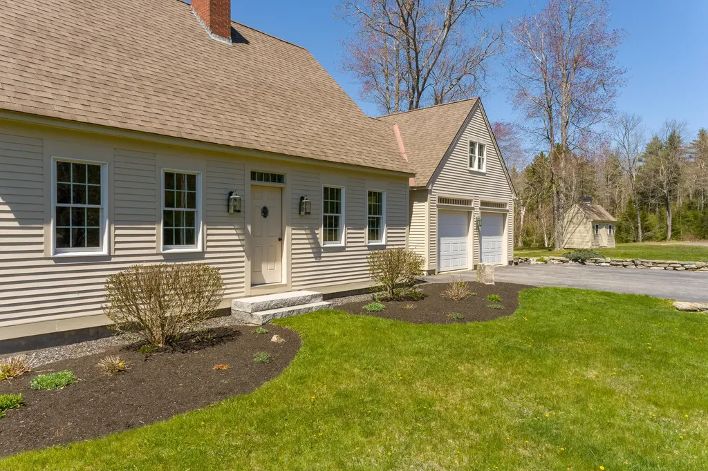 520 Benner Road Bristol ME 04539