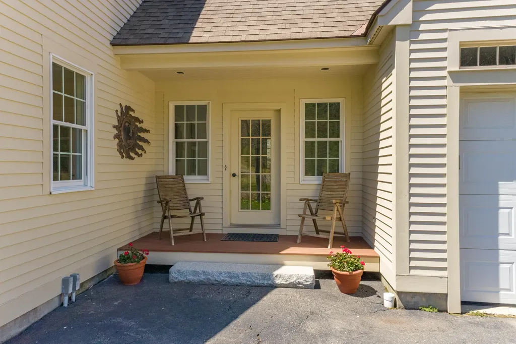 520 Benner Road Bristol ME 04539