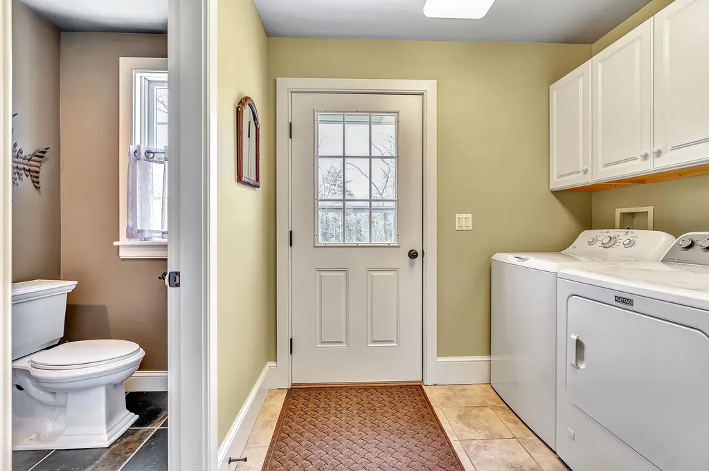 520 Benner Road Bristol ME 04539