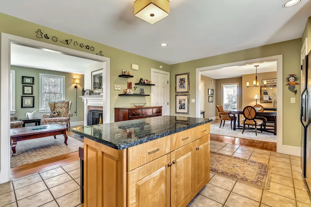 520 Benner Road Bristol ME 04539